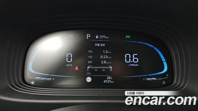 Hyundai Venue — Фото автомобиля 11