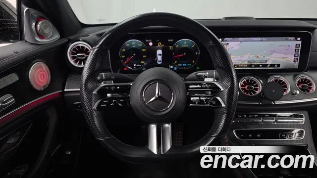 Mercedes-Benz E-Class — Фото автомобиля 10