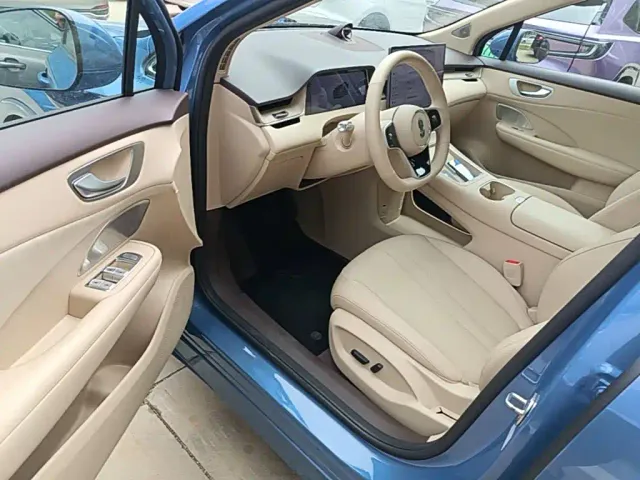 Shangjie SUV — Фото автомобиля 15