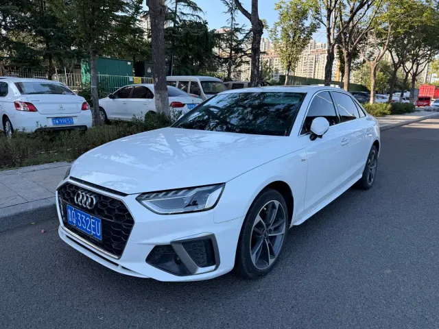 Audi A4L — Фото автомобиля 3