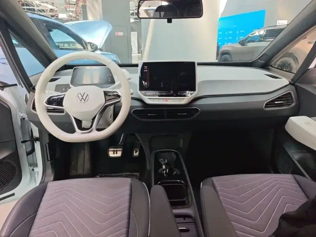 Volkswagen ID.3 — Фото автомобиля 13