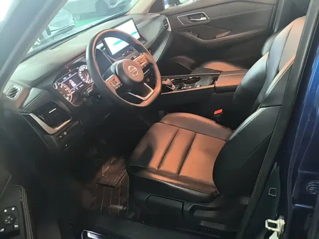Nissan X-Trail — Фото автомобиля 14