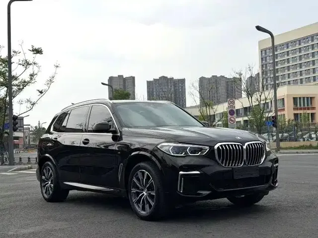 BMW X5 — Фото автомобиля 3
