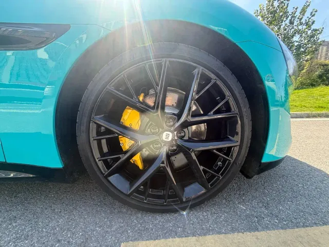 Xiaomi SU7 — Фото автомобиля 11
