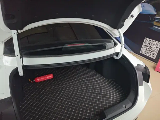 Changan Eado — Фото автомобиля 18