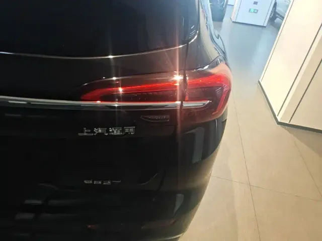 Buick Envision Plus — Фото автомобиля 7