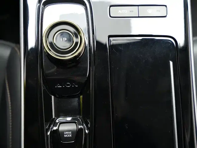 GAC Aion S — Фото автомобиля 10