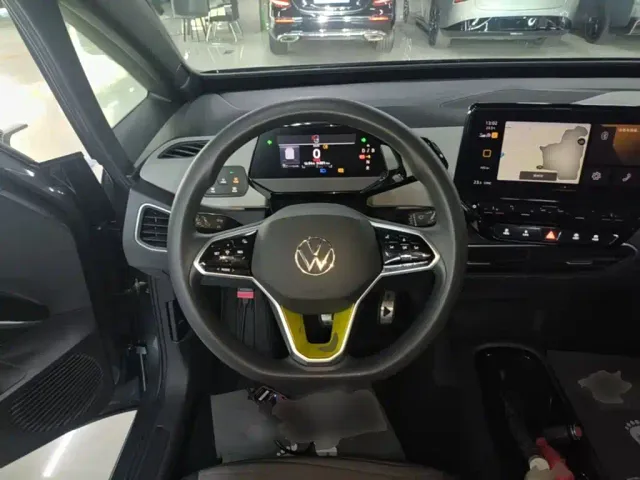 Volkswagen ID.3 — Фото автомобиля 10
