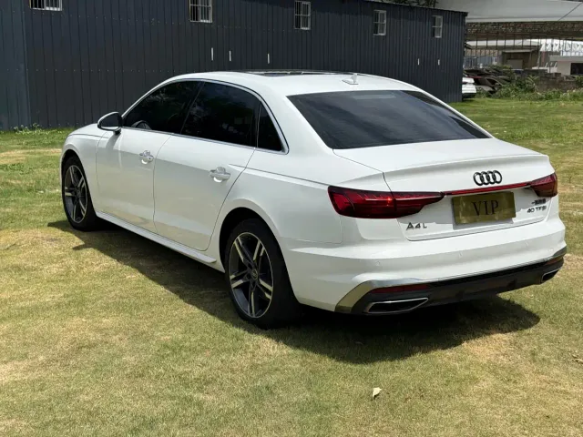 Audi A4L — Фото автомобиля 6