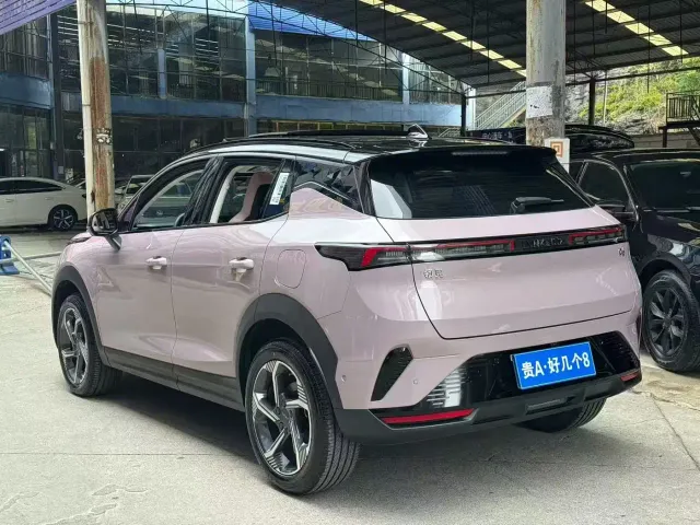 Lynk & Co 06 — Фото автомобиля 8