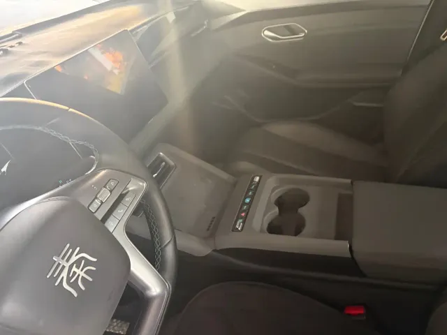BYD Qin L — Фото автомобиля 5