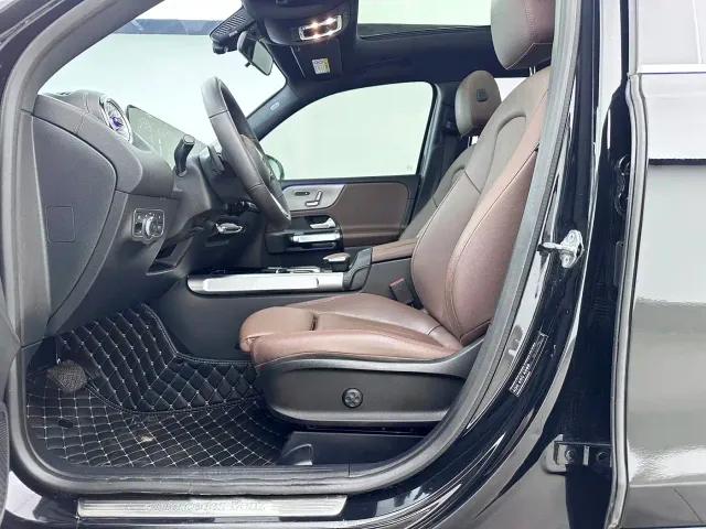 Mercedes-Benz GLB-Class — Фото автомобиля 14
