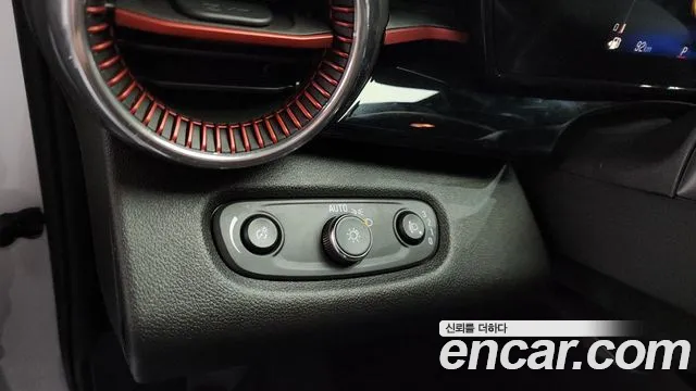 ChevroletGMDaewoo Trax Trax Кроссовер — Фото автомобиля 13