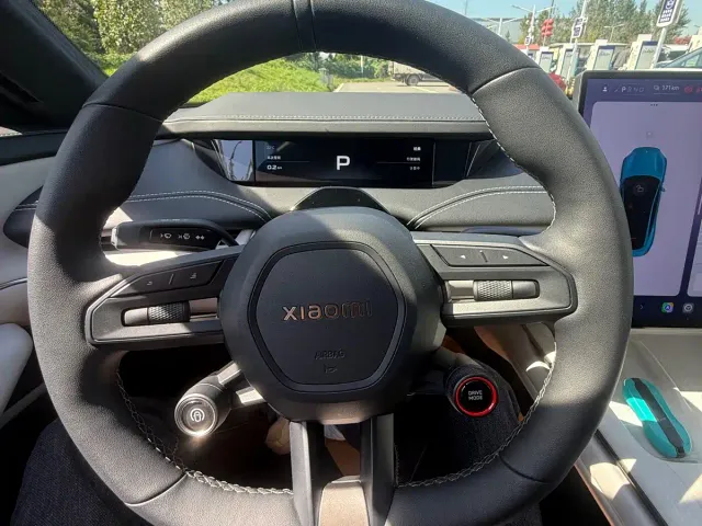 Xiaomi SU7 — Фото автомобиля 8
