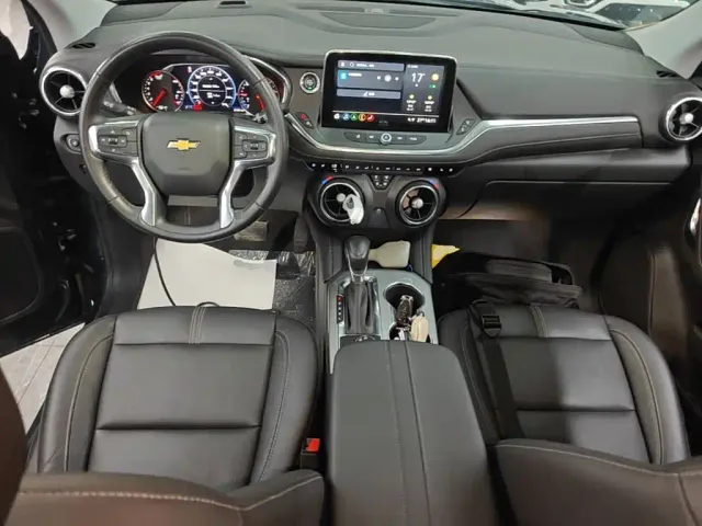 Chevrolet Trailblazer — Фото автомобиля 9