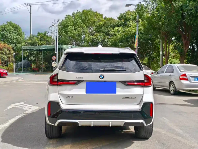 BMW X1 — Фото автомобиля 5