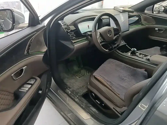 BYD Han — Фото автомобиля 15