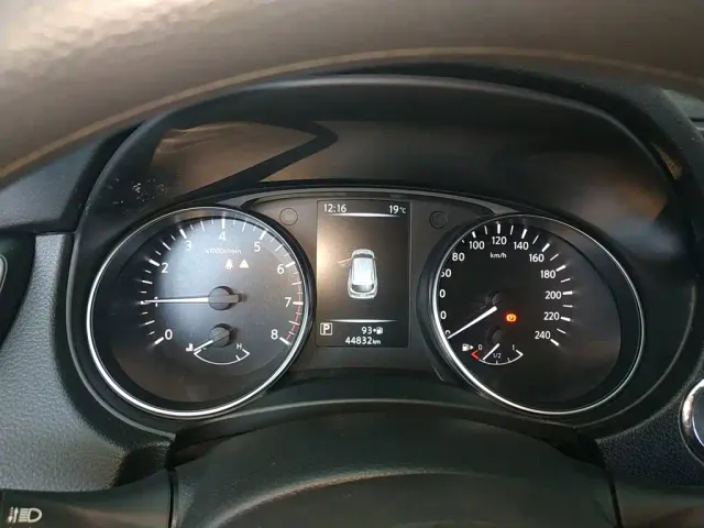 Nissan Qashqai — Фото автомобиля 11