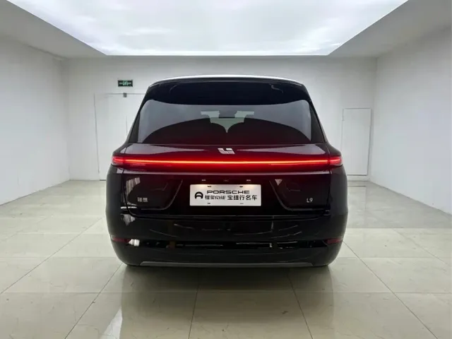 Li Auto L9 — Фото автомобиля 4