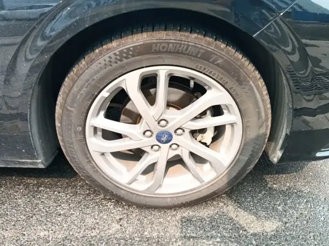 Ford Mondeo — Фото автомобиля 24