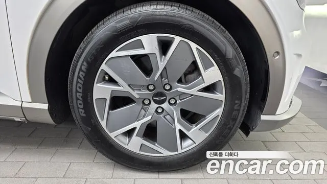 Genesis GV60 — Фото автомобиля 6