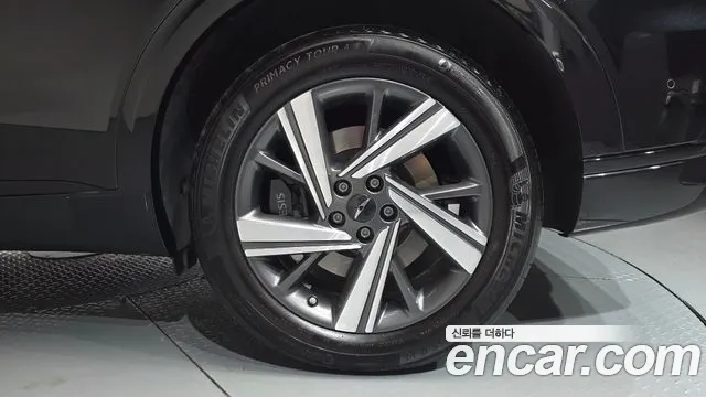 Genesis GV70 — Фото автомобиля 6