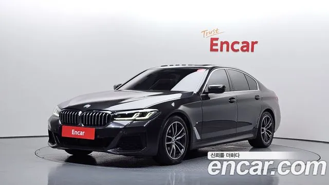 Фотография автомобиля — BMW 5 Series G30