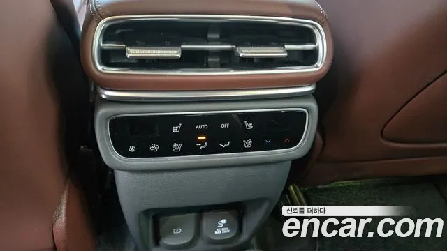 Genesis GV80 — Фото автомобиля 14