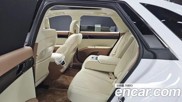 Hyundai Grandeur GN7 — Фото автомобиля 12