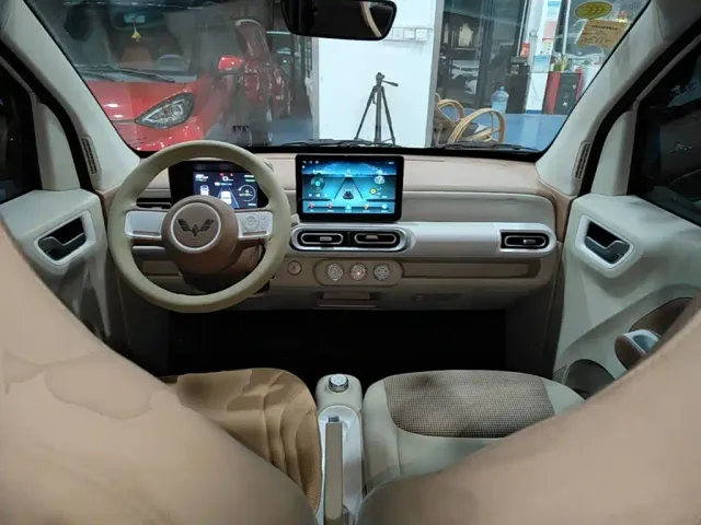 Wuling Hongguang Mini EV — Фото автомобиля 9