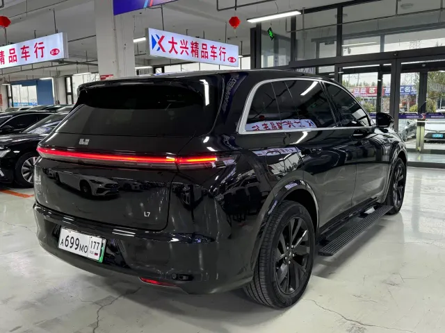 Li Auto L7 — Фото автомобиля 7