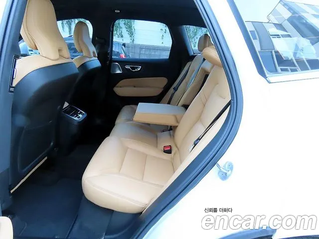 Volvo XC60 2nd Gen — Фото автомобиля 6