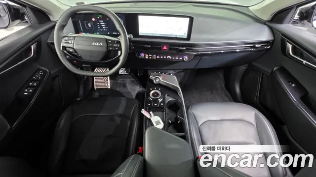 Kia EV6 — Фото автомобиля 10