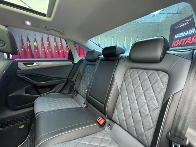 Volkswagen Sagitar — Фото автомобиля 16