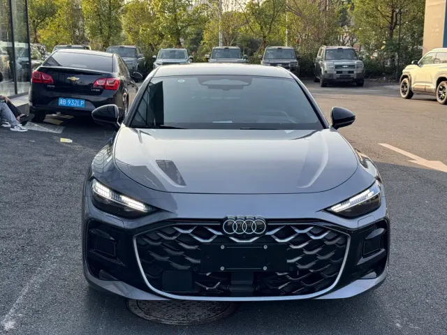 Audi A5L — Фото автомобиля 2