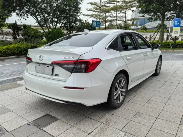 Honda Civic — Фото автомобиля 6