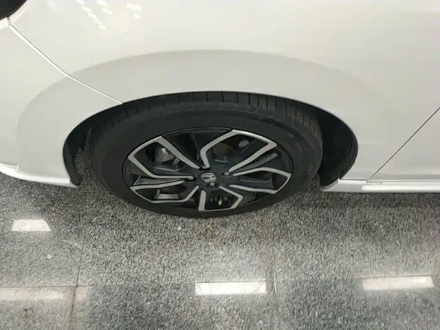 Honda LIFE 2021 1.5L CVT SPORT Heartbeat Edition — Фото автомобиля 22