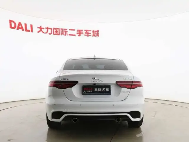 Jaguar XEL — Фото автомобиля 14