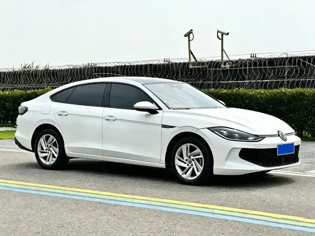 Volkswagen Lamando — Фото автомобиля 3