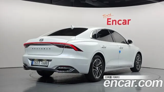 Hyundai Grandeur Grandeur (New) — Фото автомобиля 2