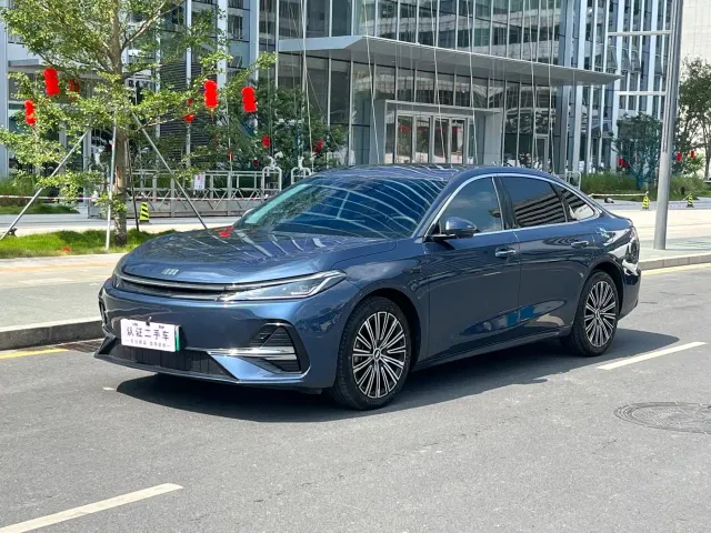 Фотография автомобиля — Geely Galaxy A7