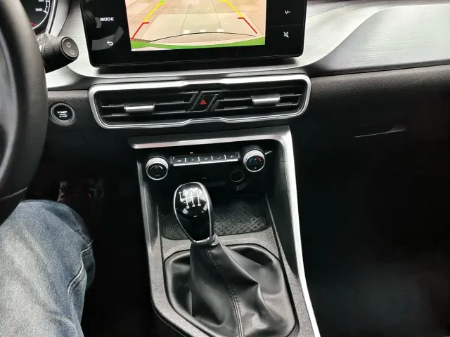 Geely Binyue — Фото автомобиля 14