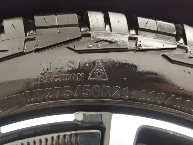 BYD FangChengBao Leopard 8 — Фото автомобиля 24