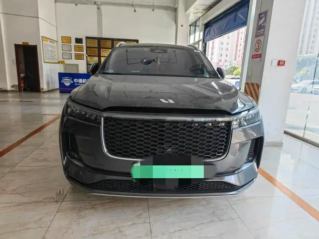 Li Auto ONE — Фото автомобиля 3