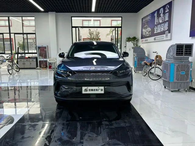 Leapmotor C11 — Фото автомобиля 2
