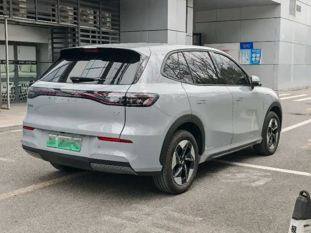 Geely Galaxy E5 — Фото автомобиля 5