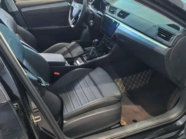 Skoda Superb — Фото автомобиля 13