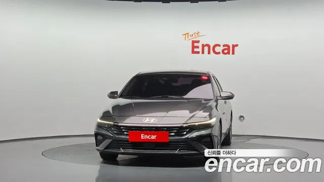 Hyundai Avante CN7 — Фото автомобиля 3