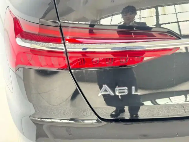 Audi A6L — Фото автомобиля 16