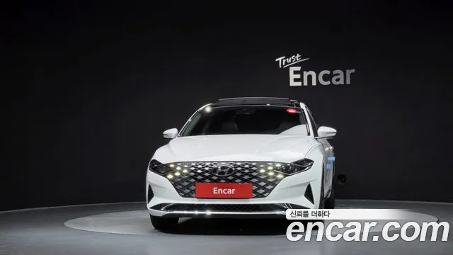 Hyundai Grandeur — Фото автомобиля 2